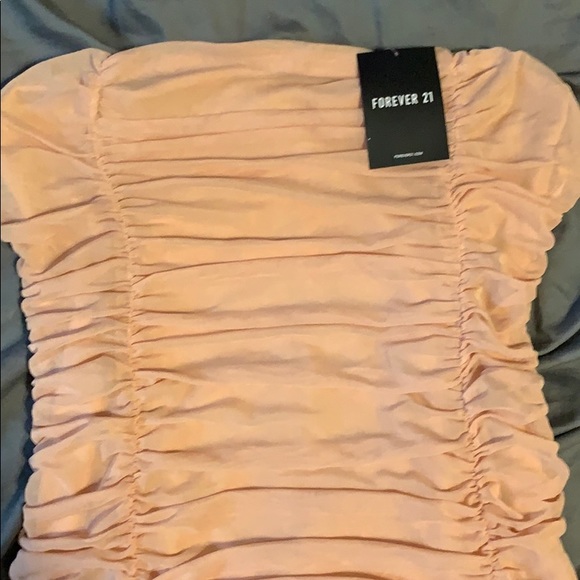 Fitted Ruffled Dress - Picture 2 of 3